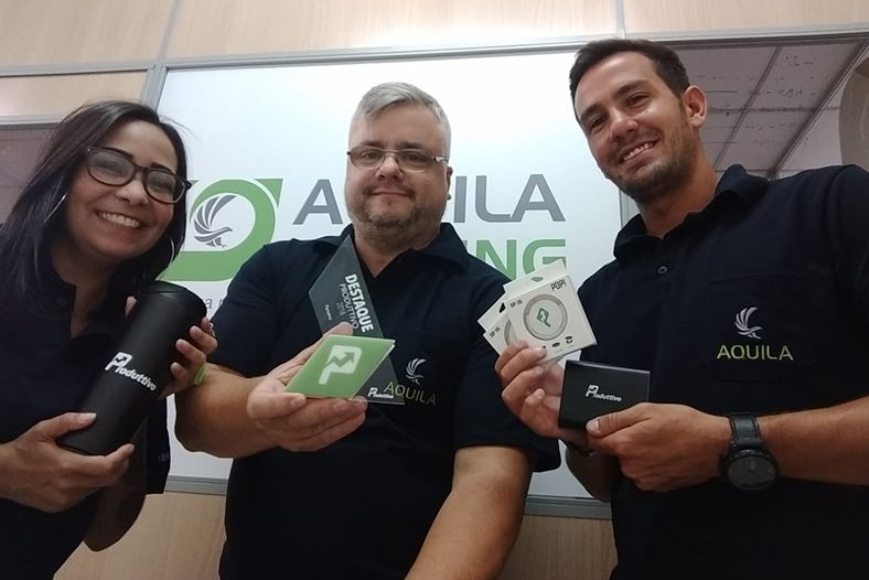 Equipe Aquila com o prêmio do Destaque Produttivo 2018 na categoria Parceiro